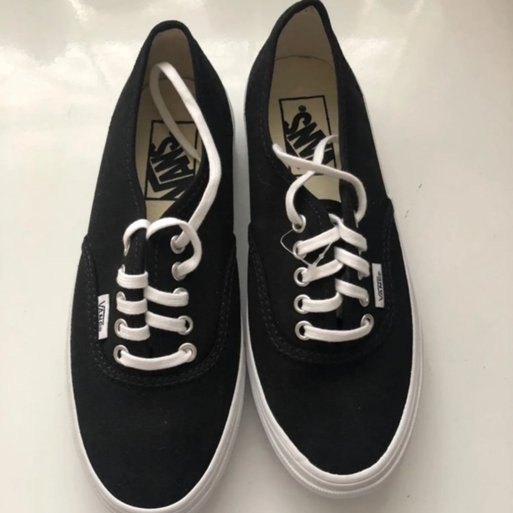 NWT Vans